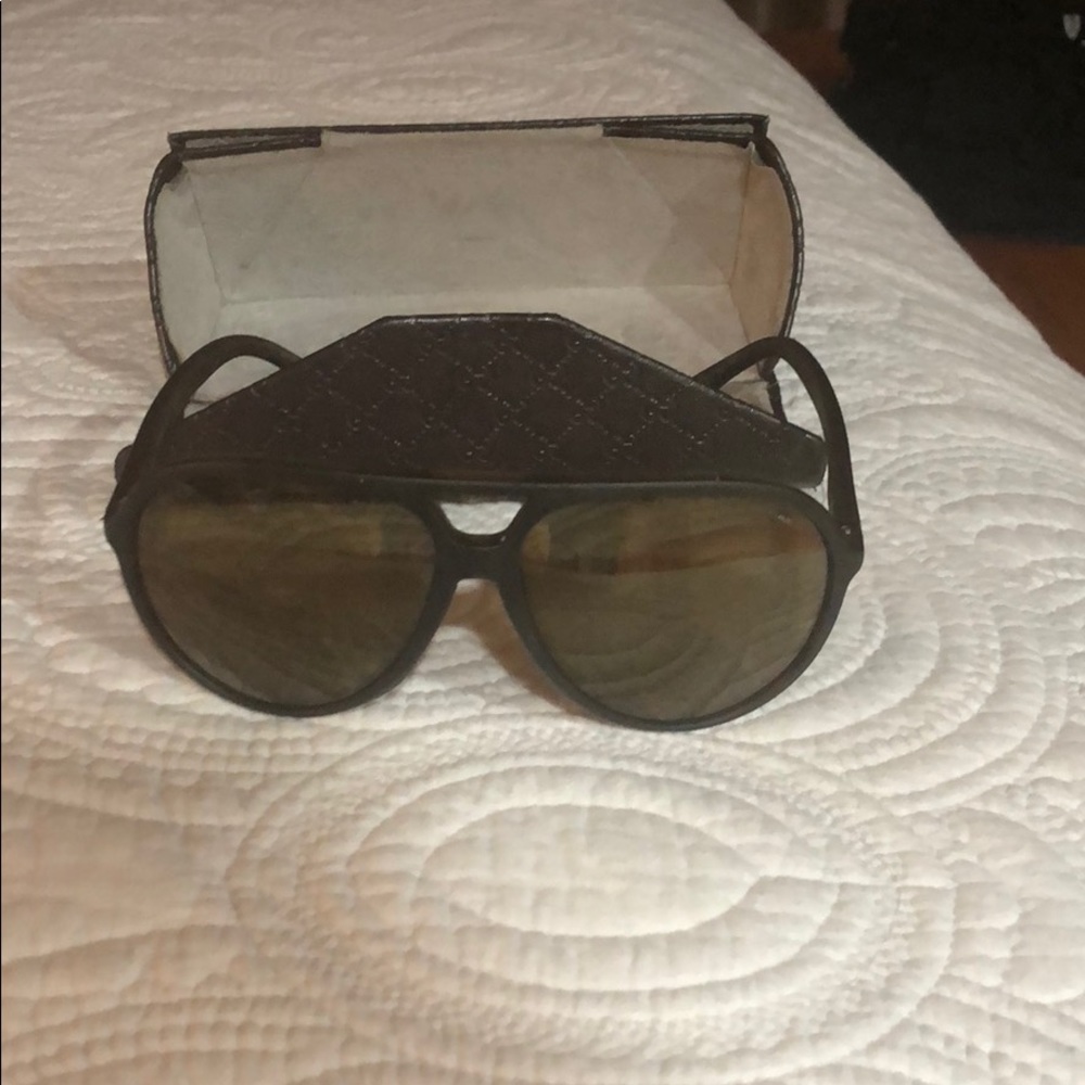 GUCCI Brown Aviators with Case